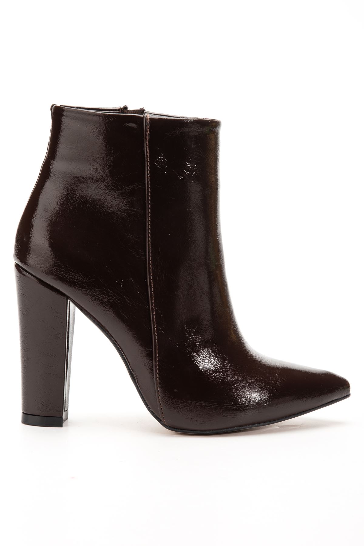 VRT-4801  Kahve Kırışık Rugan Yüksek Kalın Topuklu Fermuarlı Kadın Bot  