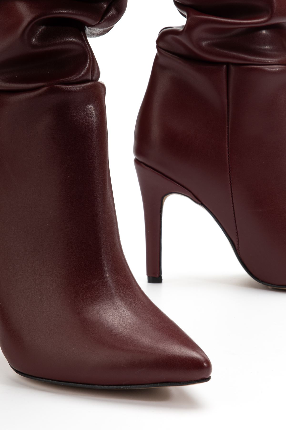 SYT-2003 Beige Suede Bellows Slim Heels Casual Women's Boots