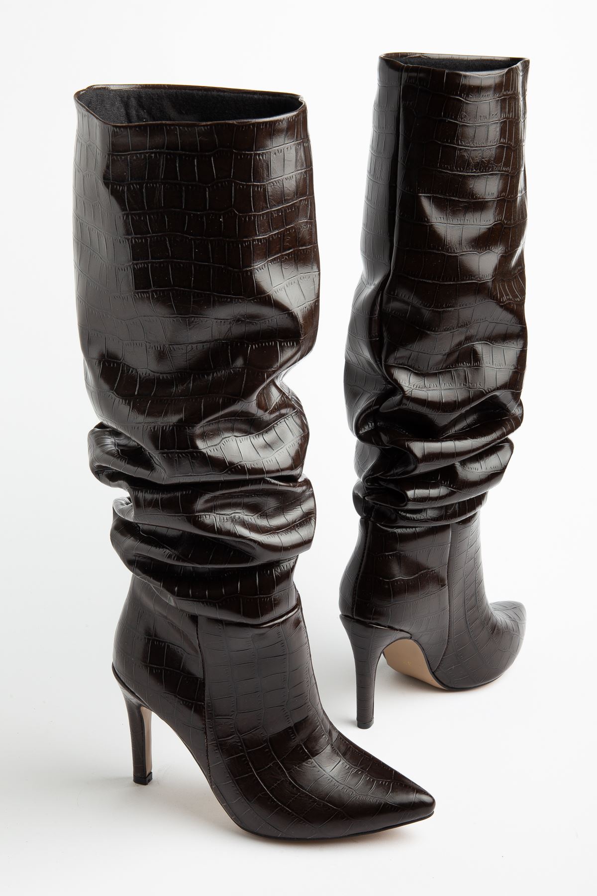 SYT-2003 Beige Suede Bellows Slim Heels Casual Women's Boots