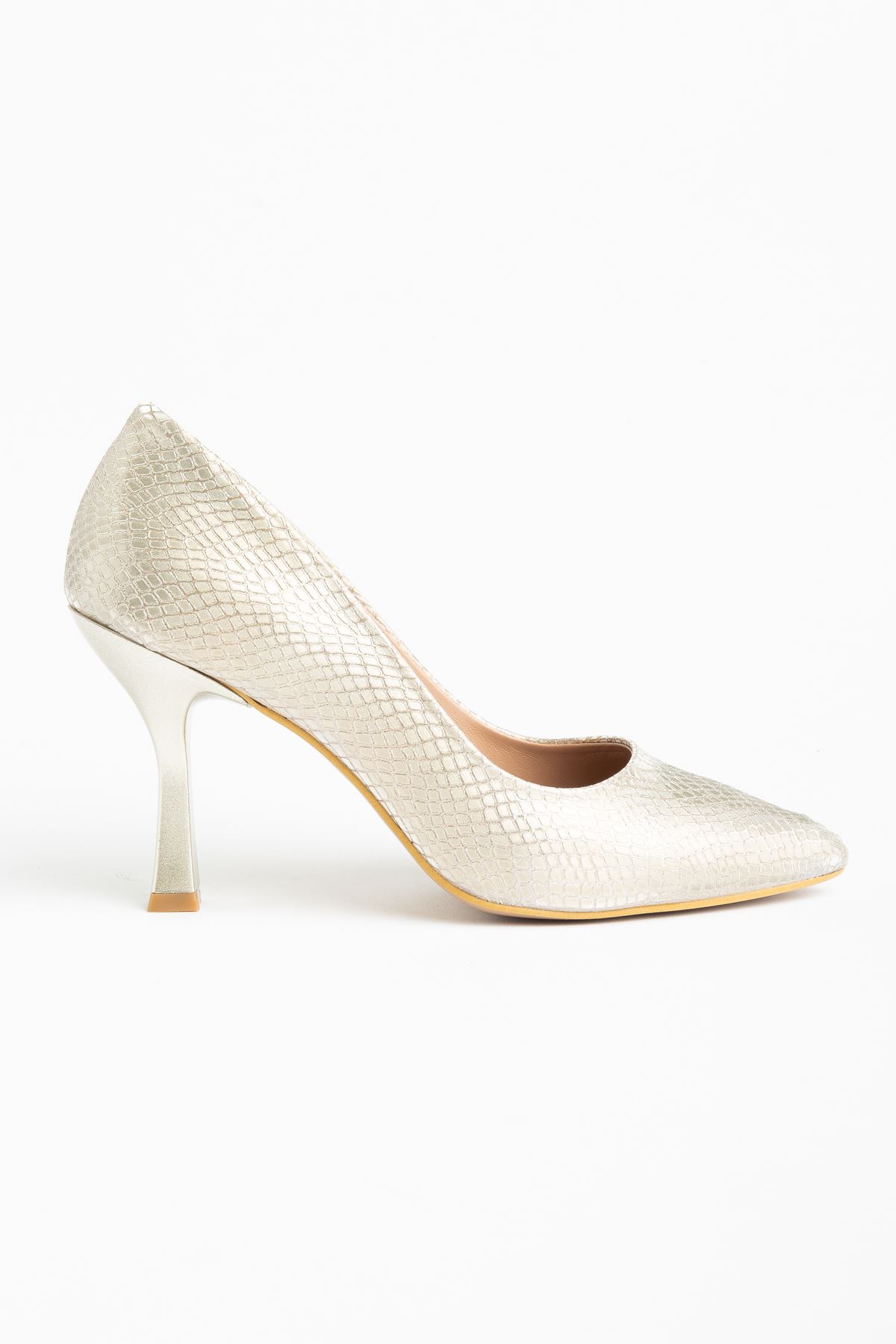 K-114 Gold Pul Desenli Sivri Burunlu  Topuklu Kadın Ayakkabı 