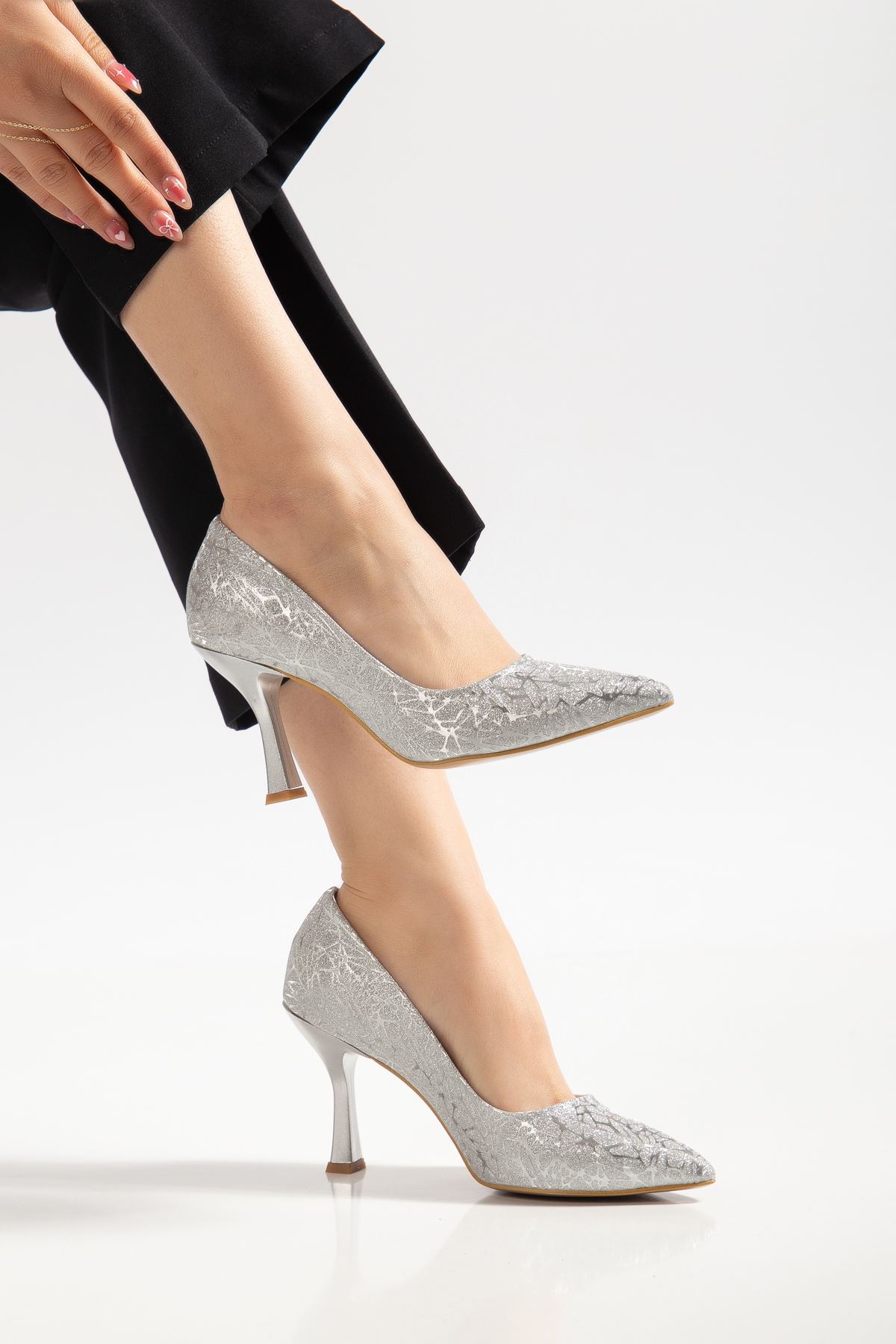 725 Gold Sequin Patterned Pointed-toe Heeled Women's Shoes