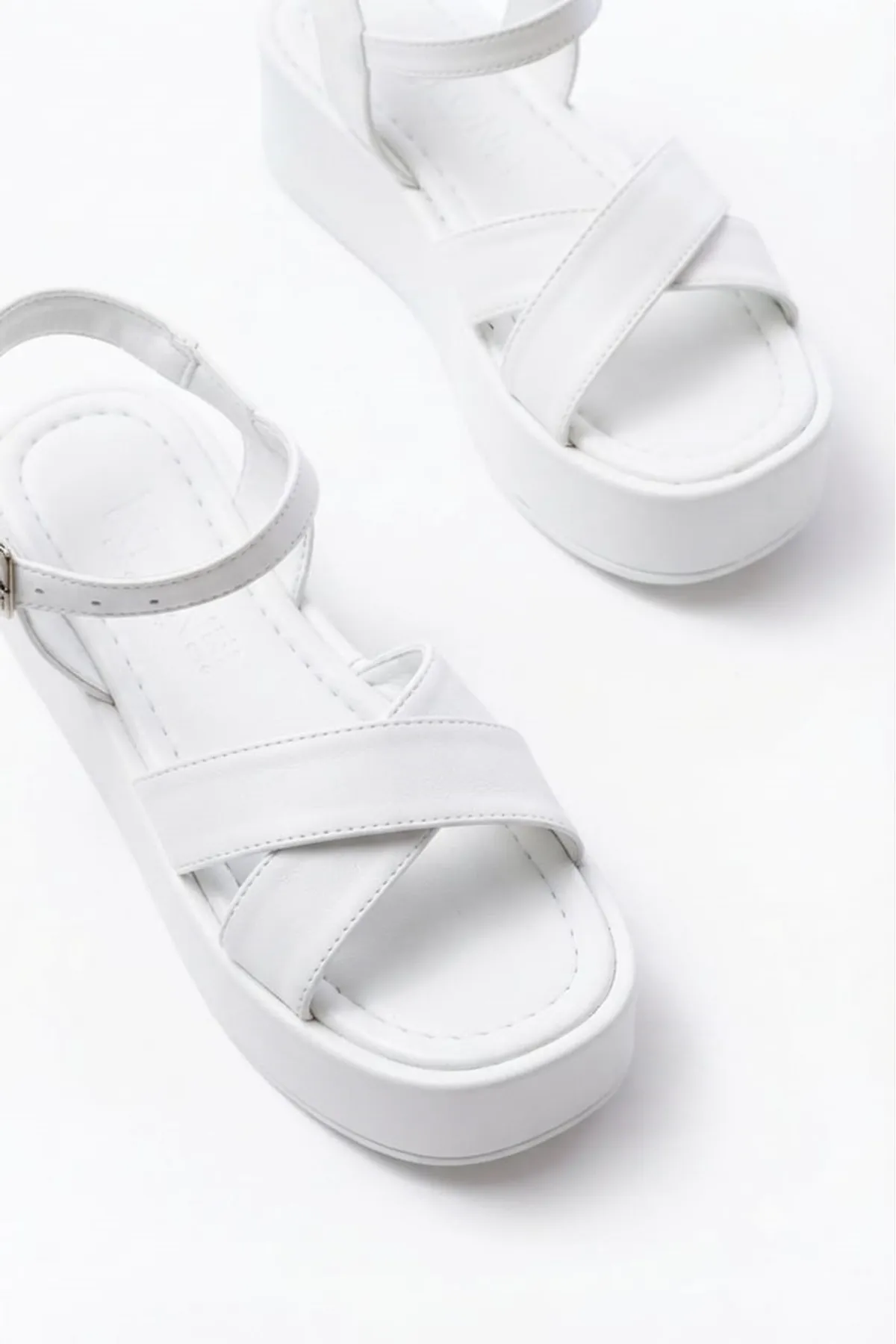 861-1005 White Casual Cross Padding Heel Women Sandals