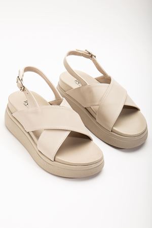 24422-1164 Bej Dolgu Topuk Kadın Sandalet