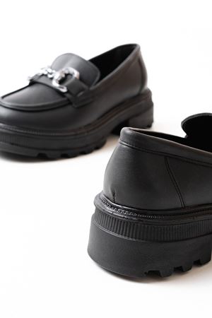 745-773 Черные повседневные туфли с высокой подошвой