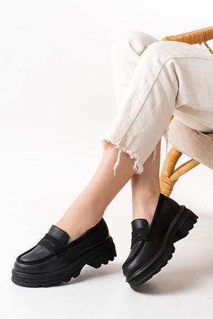 746-759 Черные повседневные туфли с высокой подошвой