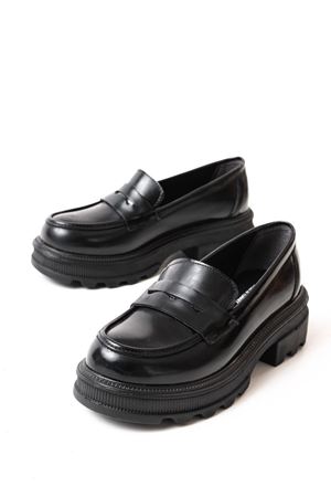 746-759 Черные лакированные кожаные повседневные туфли с высокой подошвой