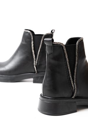 02-02 Резиновые женские сапоги с фурнитурой из черного камня