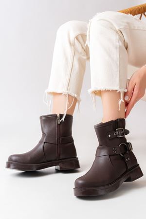 02-2013 Повседневные женские сапоги на молнии с коричневой пряжкой