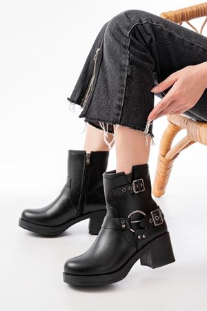 5109-3028 Повседневные женские сапоги на молнии на каблуке с черными пряжками