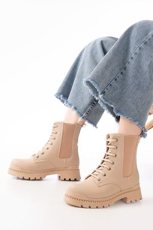 2051-298 Бежевые женские ботинки на плоском каблуке на шнуровке
