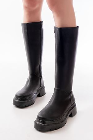 236-340 Черные женские сапоги на молнии