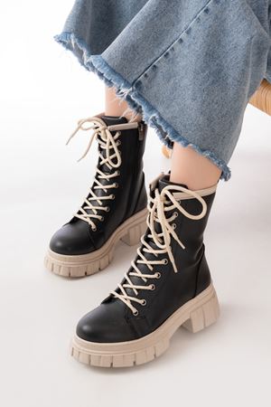 842-2961 Черные женские ботинки на толстой подошве на молнии на шнуровке