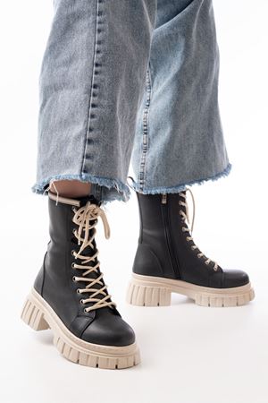 842-2961 Черные женские ботинки на толстой подошве на молнии на шнуровке