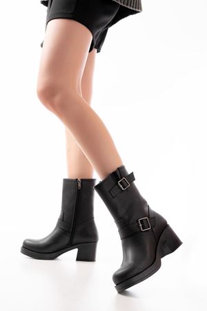 5109-3043 Siyah Toka Aksesuarlı Fermuarlı Kalın Topuklu Günlük Kadın Bot 