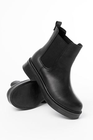 02-2137 Siyah Lastikli Günlük Kadın Bot 