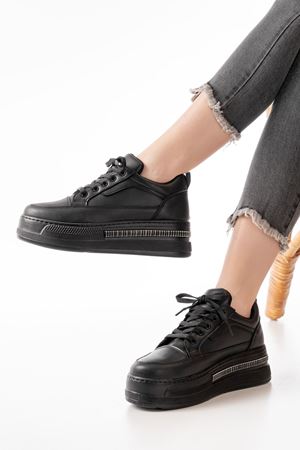 FLN-1999 Siyah Bağcıklı Taban Taş Aksesuarlı Günlük Spor Ayakkabı