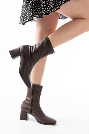 MSK-033 Эластичные коричневые сапоги на каблуке женские на молнии