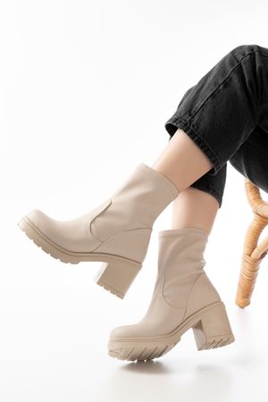 767-3040 Bej Günlük Kalın Topuklu Kadın Bot
