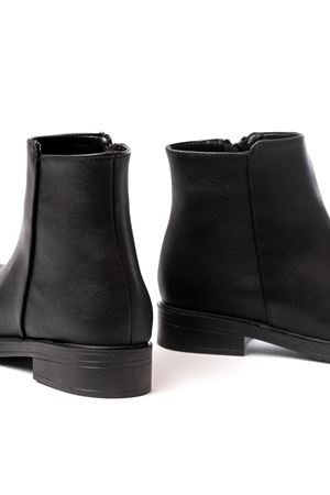 165-204 Siyah Fermuarlı Günlük Kadın Bot