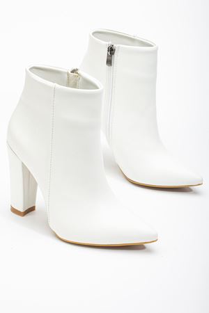 VRT-4801 Beyaz Yüksek Kalın Topuklu Fermuarlı Kadın Bot