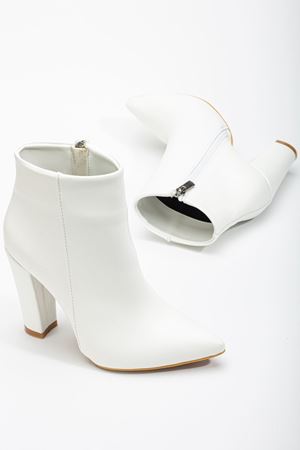 VRT-4801 Beyaz Yüksek Kalın Topuklu Fermuarlı Kadın Bot