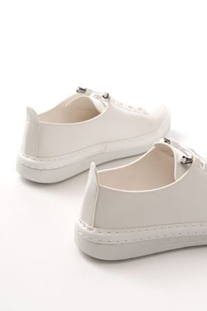 MK-9026 Beyaz Bağcıklı  Taş Aksesuarlı Günlük Spor Ayakkabı 