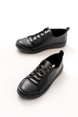 MK-9026 Siyah Bağcıklı  Taş Aksesuarlı Günlük Spor Ayakkabı 