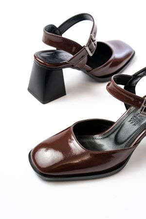 İNF-40450 Kahve Rugan Günlük Arkası Açık Topuklu Bayan Ayakkabı 