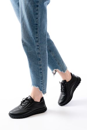 K-504 Siyah Bağcıklı Desenli Günlük Spor Ayakkabı 