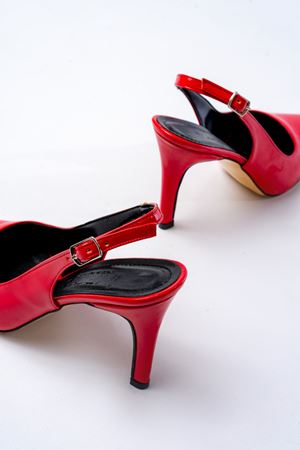 ST-1153 Kırmızı Rugan Günlük Arkası Açık 9 cm Topuklu Kadın Ayakkabı 