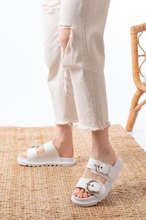 DM-6010 Beyaz Toka Aksesuarlı Günlük Kadın Terlik
