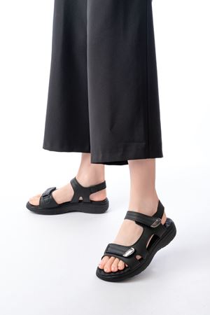 DM-363  Siyah Baret Cırtlı Dikişli Günlük Kadın Sandalet