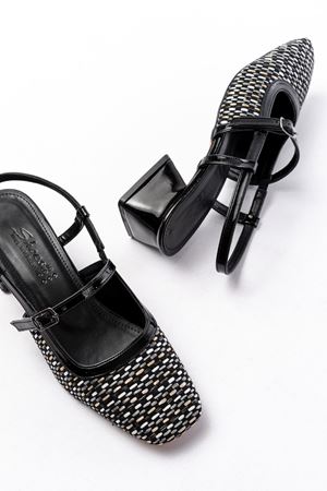 720 Siyah Desenli Arkası Açık Günlük Kadın Sandalet