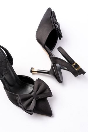 İNF-4505 Siyah Saten Günlük Arkası Açık Kurdele detaylı Topuklu Bayan Ayakkabı 