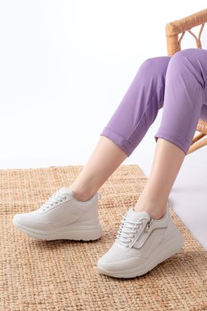 F-207 Beyaz Bağcıklı Fermuarlı Taş Aksesuarlı Mevsimlik Spor Ayakkabı