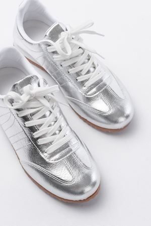 M-1009 Gümüş Rugan Bağcıklı Günlük Kadın Spor