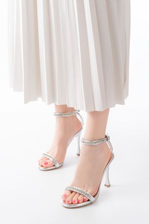  A-30 Gümüş Taş Aksesuarlı Platformlu Topuklu Kadın Terlik 