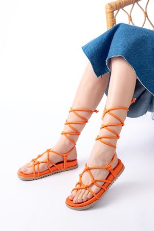1001-1001 Orange Bilekten Bağcıklı Kadın Sandalet