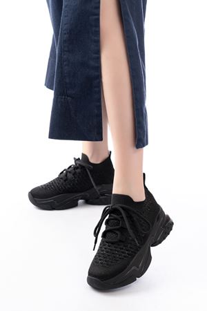 SP-2024 Siyah Günlük Bağcıklı Fileli Taş Aksesuarlı Kadın Spor Ayakkabı  