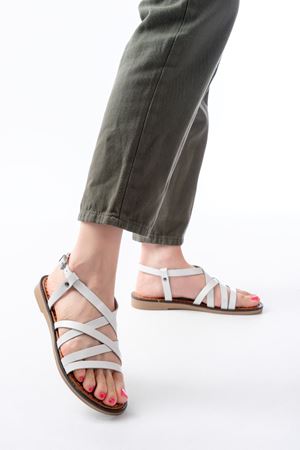 205-017 Beyaz Ortopedik Hakiki Deri Kadın Sandalet