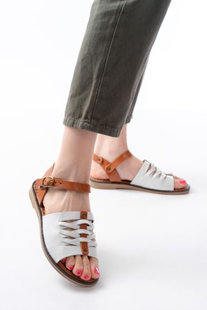 205-029 Beyaz Ortopedik Hakiki Deri Kadın Sandalet 