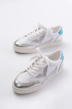 SV-01 Beyaz Garni Bağcıklı Kadın Spor Ayakkabı 