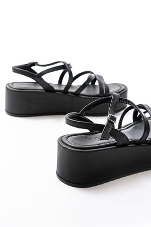 861-1029 Siyah Dolgu Kadın Sandalet