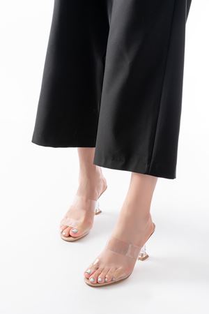 S-618 Bej Rugan Çift Bantlı Topuklu Kadın Terlik 