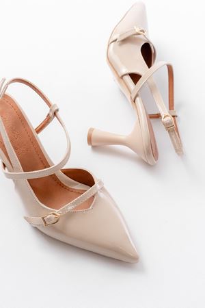 K-6722 Bej Rugan Toka Detaylı Sivri Burun Kadın Ayakkabı  