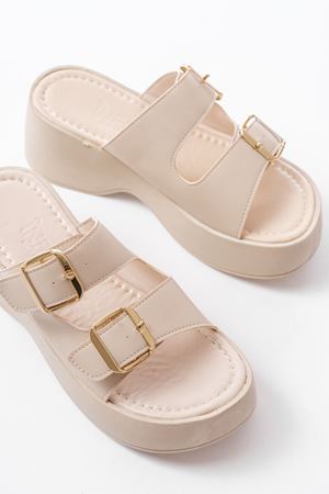 24414-574 Bej Günlük Tokalı Dolgu Topuk Kadın Terlik 