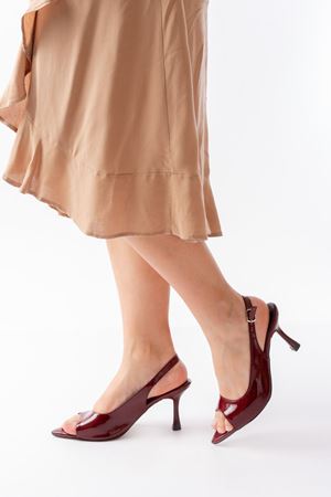 717 Bordo Rugan Sivri Burunlu Topuklu Kadın Sandalet