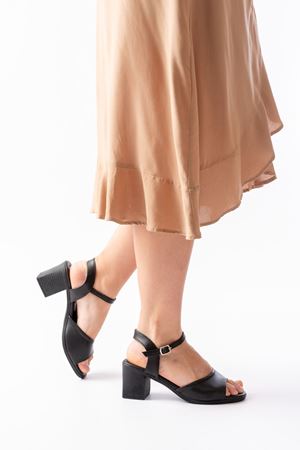 K-13 Siyah Günlük  Topuklu Kadın Sandalet 