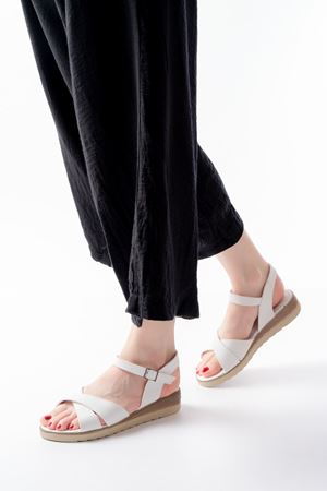 692-564 White Orthopedic Sole Cross Buckle Women's Sandals