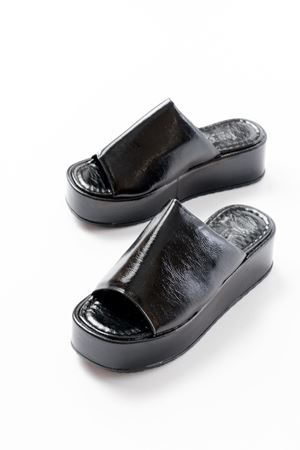 861-1011 Siyah Cam Kırığı Geniş Bantlı Dolgu Kadın Terlik 